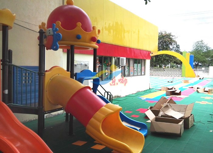 清远市天宝幼儿园悬浮地板铺设案例(图13)